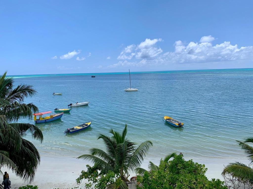 Hotel Diamond Plaza à Grand Anse  Extérieur photo