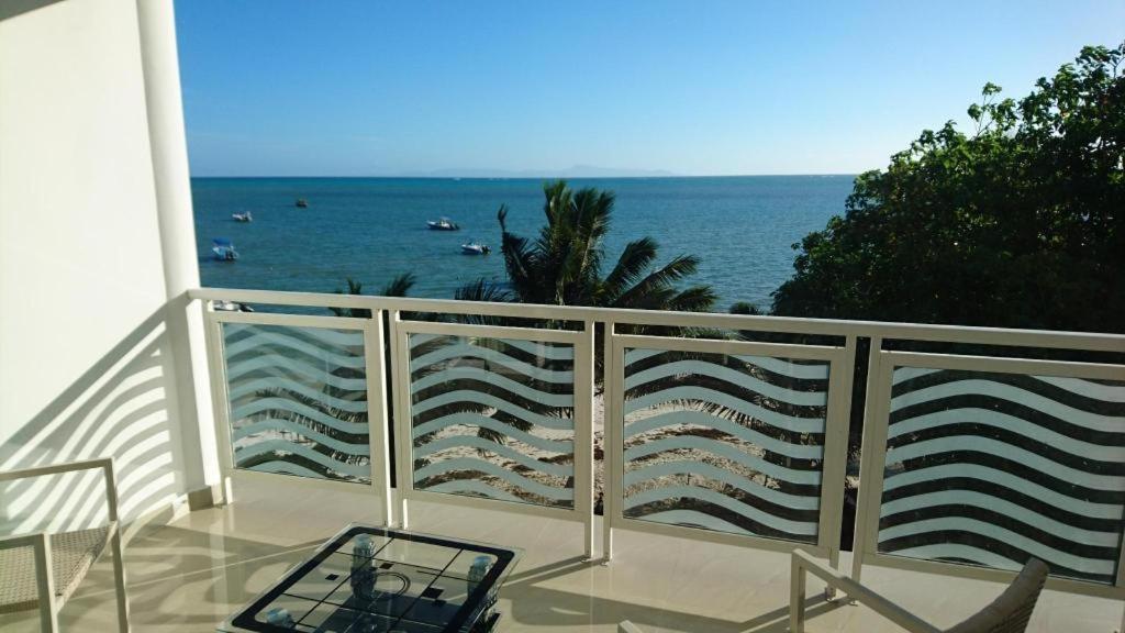 Hotel Diamond Plaza à Grand Anse  Extérieur photo